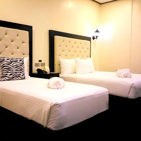 The Ambassador Hotel Tacloban Exterior foto